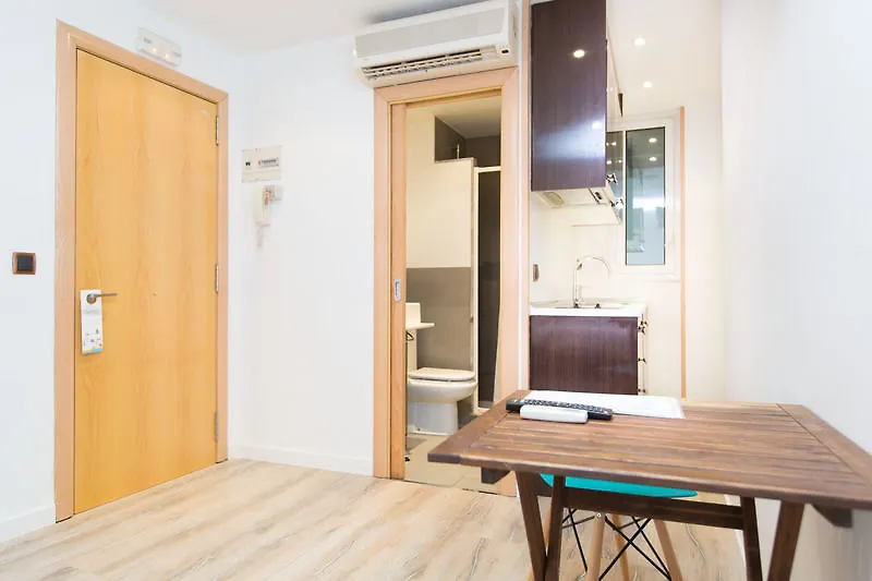 Ainb Las Ramblas-Colon Apartments Barcelona España